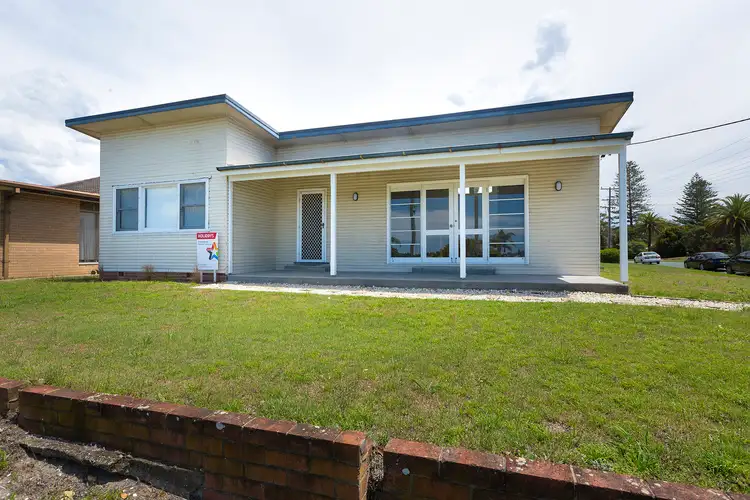 1 Point Road, Tuncurry NSW 2428
