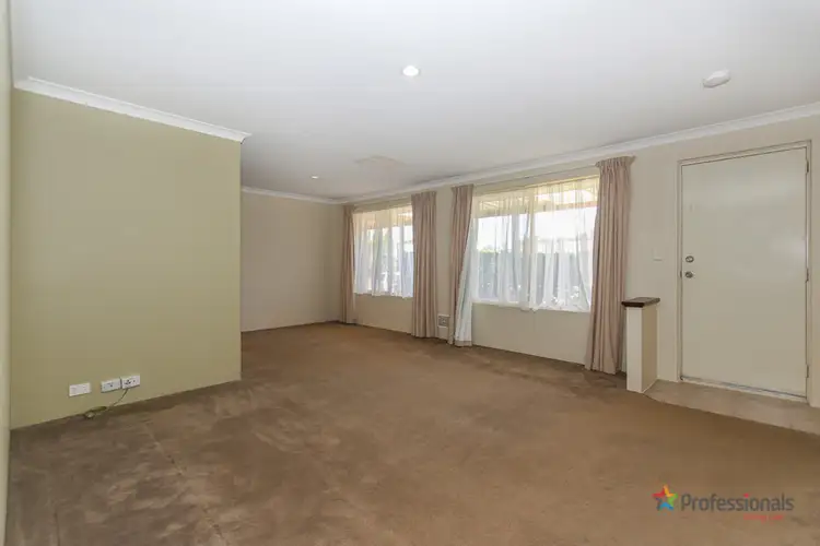 Second view of Homely house listing, 6 Agate Way, Maida Vale WA 6057