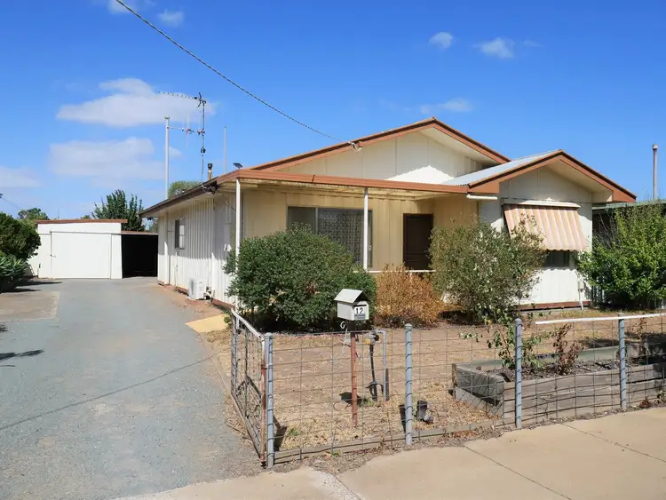 12 Oak Street, Shepparton VIC 3630