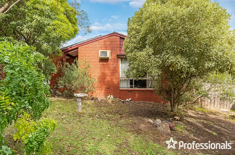 26 Savanna Drive, Mooroolbark VIC 3138