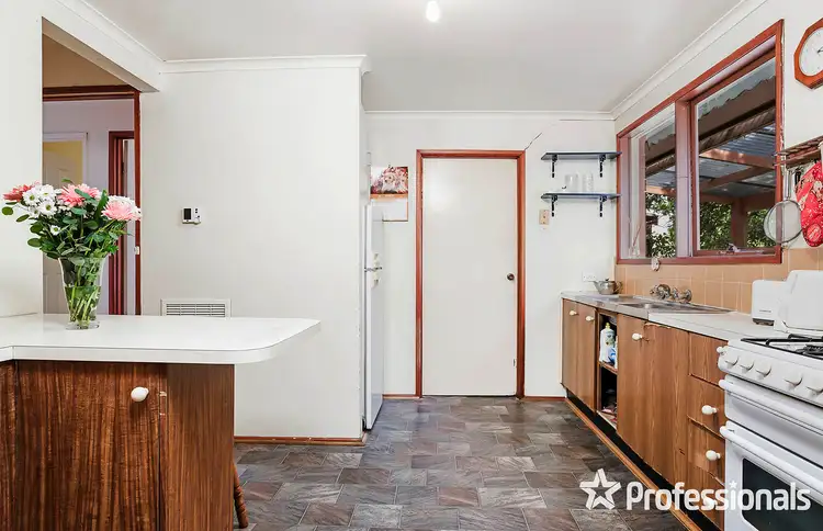 Fifth view of Homely house listing, 26 Savanna Drive, Mooroolbark VIC 3138