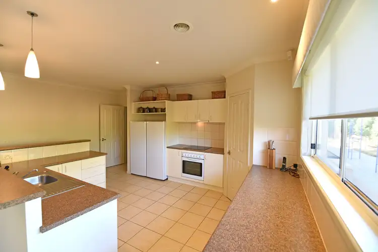 Fourth view of Homely house listing, 21 Dunstan Court, Shepparton VIC 3630