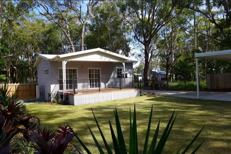 25 Panaroo Street, Macleay Island QLD 4184