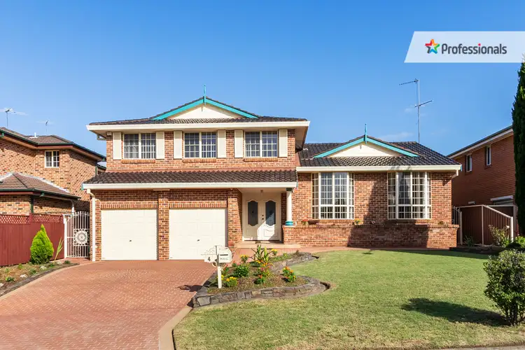 4 Doomben Close, Casula NSW 2170
