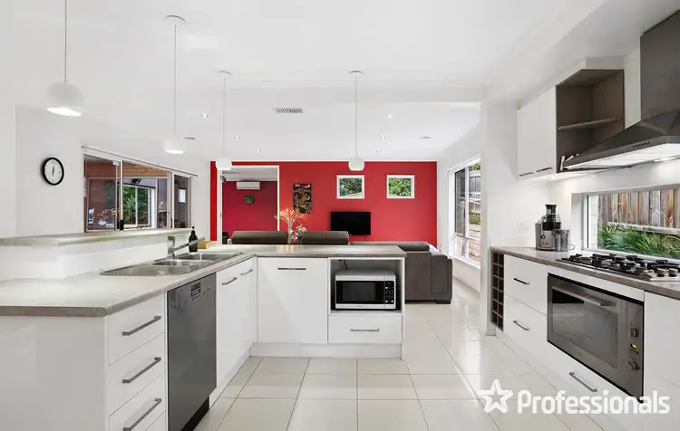 Fifth view of Homely house listing, 33 Freshfield Avenue, Mooroolbark VIC 3138