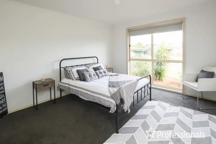 Fifth view of Homely house listing, 2 Grossman Court, Mildura VIC 3500