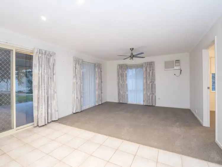 Seventh view of Homely house listing, 8 Warren Court, Shepparton VIC 3630