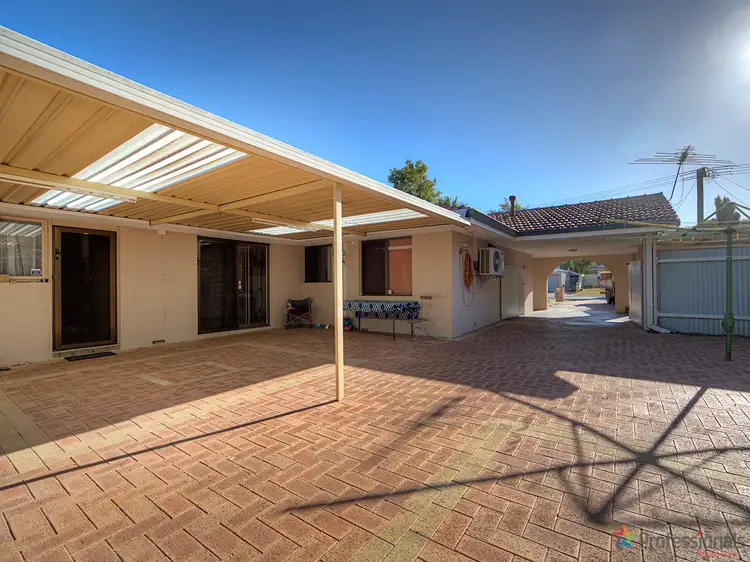 Seventh view of Homely house listing, 6 Oak Court, Forrestfield WA 6058