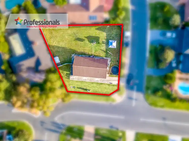 Second view of Homely house listing, 8 Fantail Crescent, Erskine Park NSW 2759