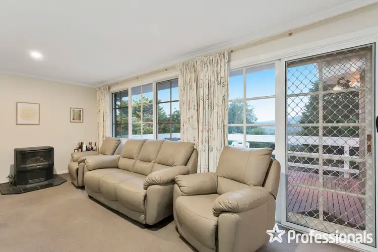 Second view of Homely house listing, 2 Gould Place, Mooroolbark VIC 3138