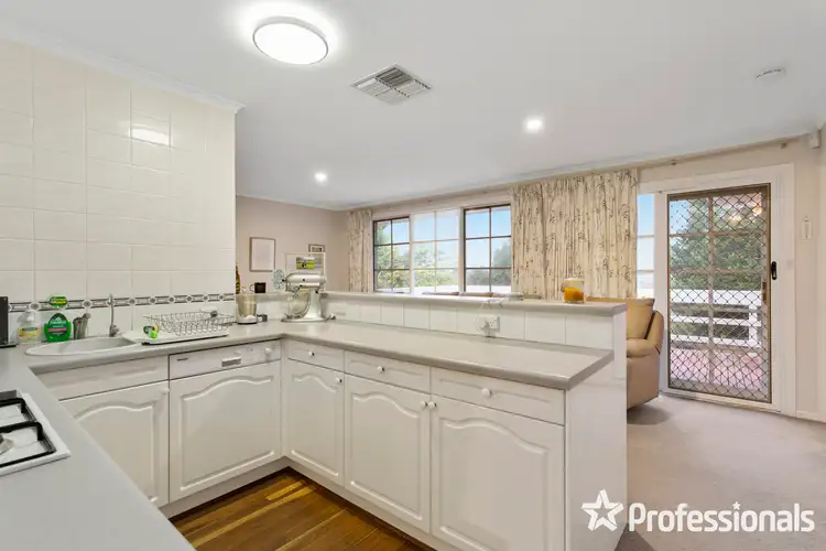 Fifth view of Homely house listing, 2 Gould Place, Mooroolbark VIC 3138