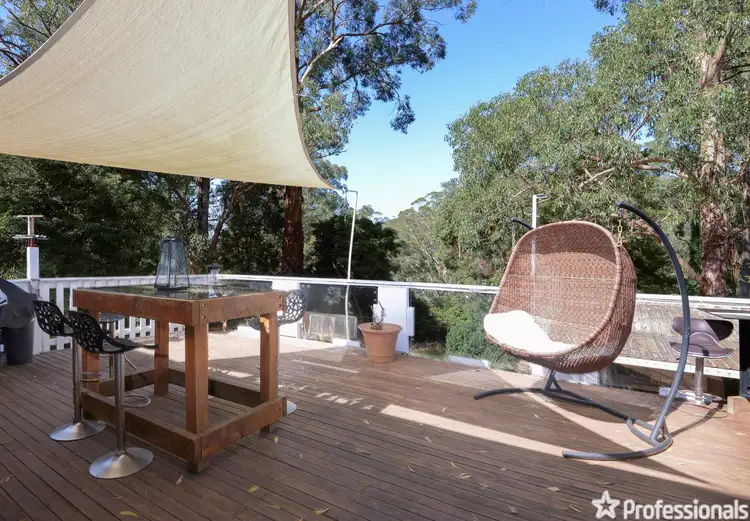 22 Waterloo Avenue, Warburton VIC 3799