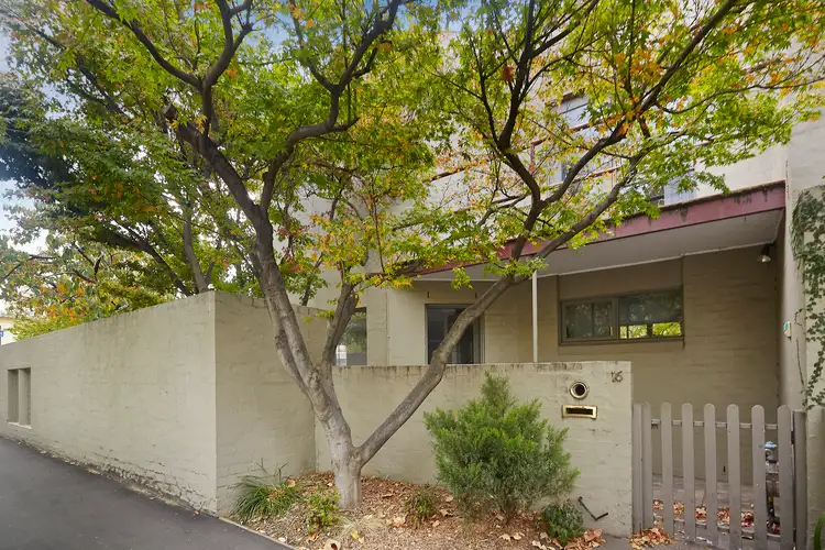 16 O'Shanassy Street, North Melbourne VIC 3051