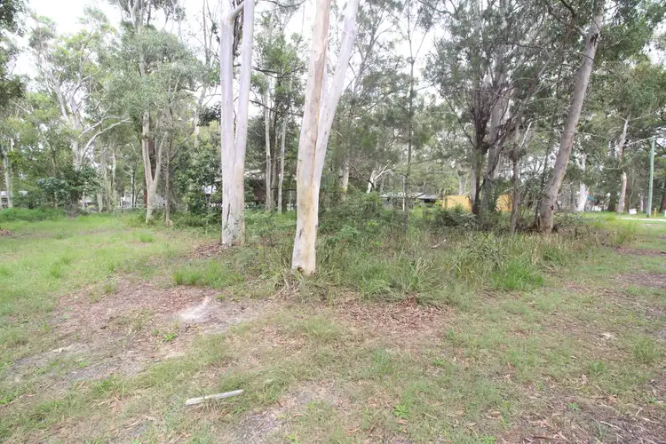 20 Parakeet Street, Macleay Island QLD 4184