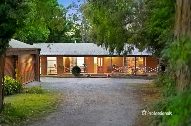 35 Fernhill Road, Mount Evelyn VIC 3796