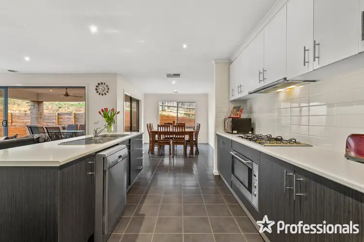 Fifth view of Homely house listing, 2 Sirocco Court, Wandin North VIC 3139
