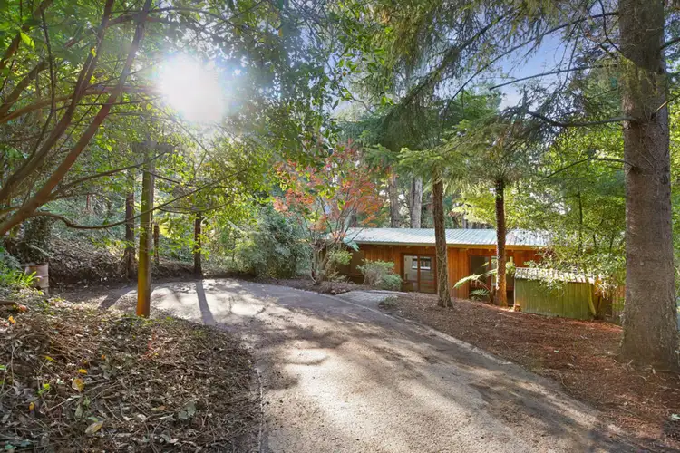 28 Woodhurst Grove, Kalorama VIC 3766
