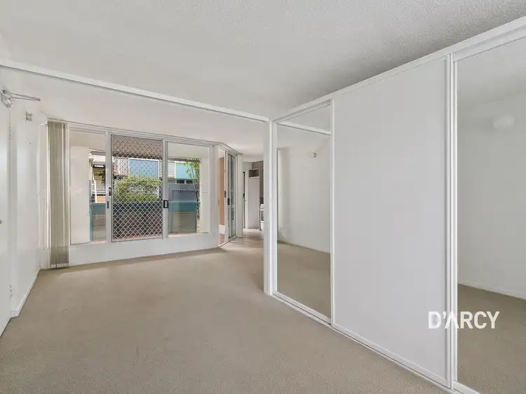 Third view of Homely unit listing, 2/23 Quinton Street, Kangaroo Point QLD 4169