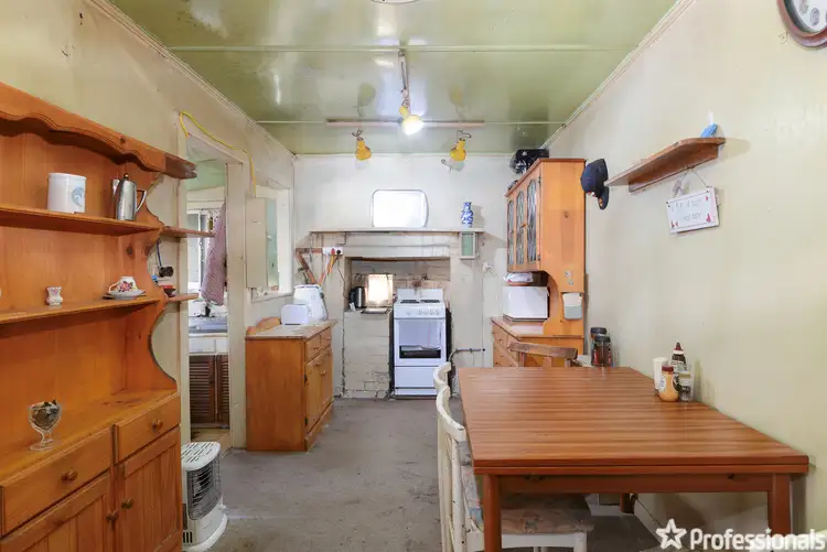 Sixth view of Homely house listing, 8 Dee Road, Millgrove VIC 3799