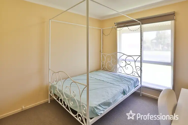Fifth view of Homely townhouse listing, 8 Anthony Street, Mildura VIC 3500