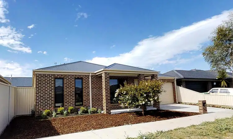 14 Ascot Gardens Drive, Delacombe VIC 3356