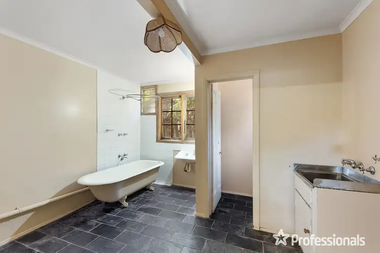 Sixth view of Homely house listing, 11 Anderson Street, Bendigo VIC 3550
