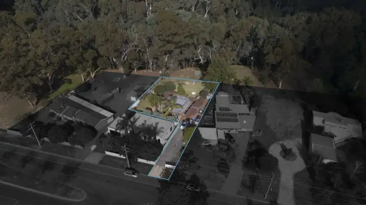 Second view of Homely house listing, 2/32 The Boulevard, Shepparton VIC 3630