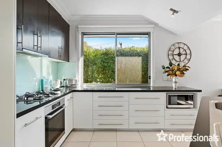 Fifth view of Homely house listing, 32 Larnook Crescent, Mooroolbark VIC 3138