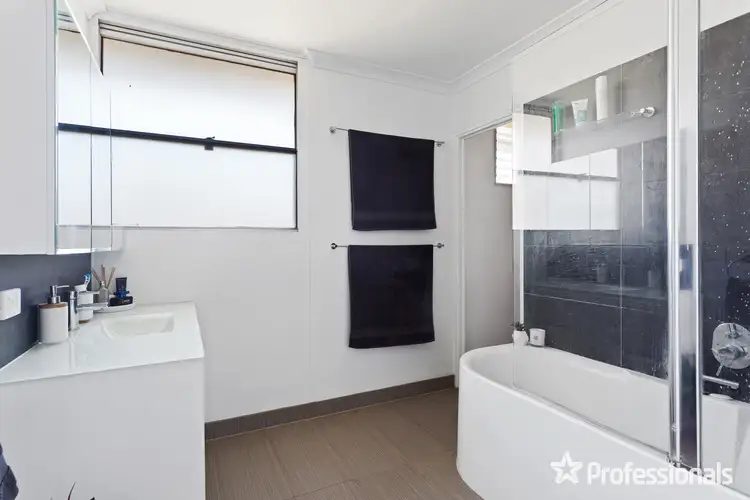 Fifth view of Homely house listing, 19 Hoy Street, North Bendigo VIC 3550