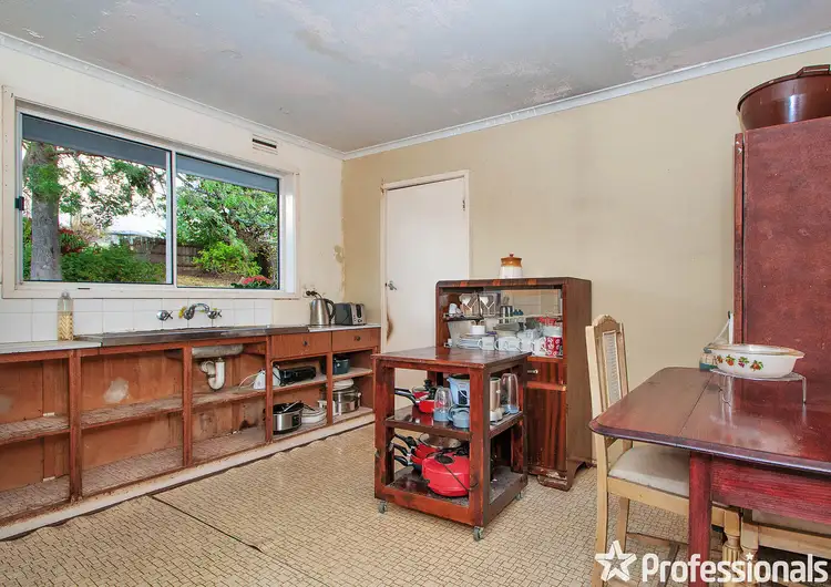 Second view of Homely house listing, 6 Greenslopes Drive, Mooroolbark VIC 3138