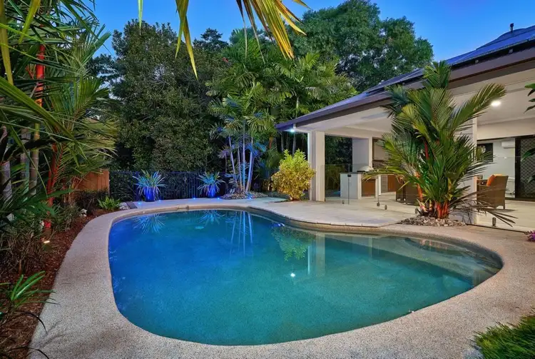 8 Kaban Grove, Trinity Park QLD 4879