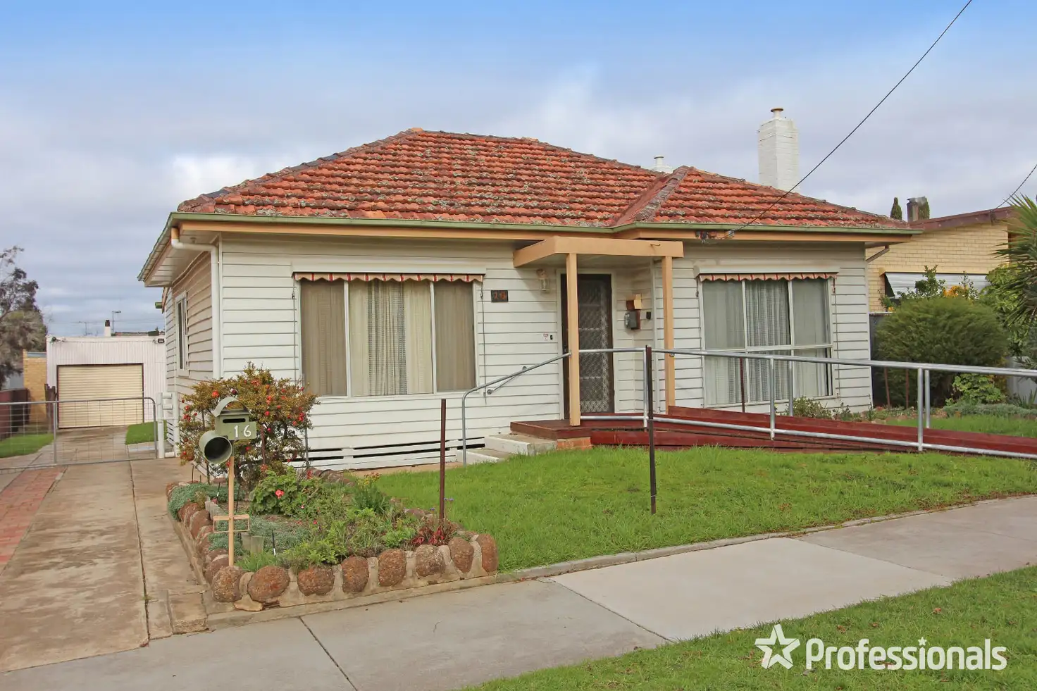 Main view of Homely house listing, 16 Koomba Street, White Hills VIC 3550