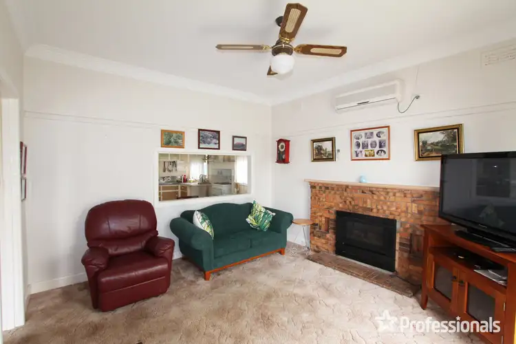 Fifth view of Homely house listing, 16 Koomba Street, White Hills VIC 3550