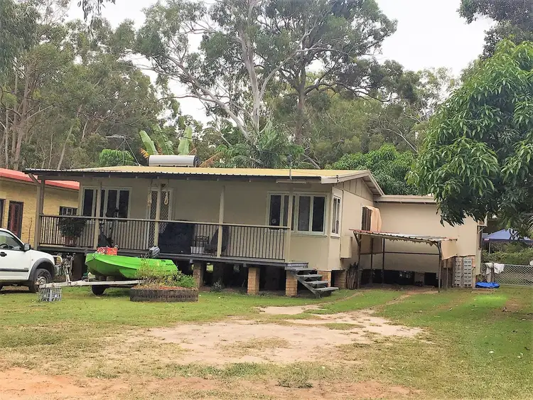 21 Panaroo Street, Macleay Island QLD 4184