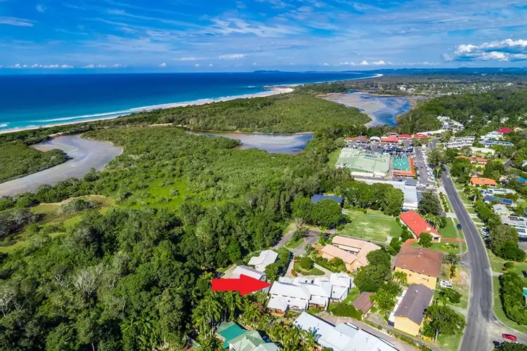Main view of Homely townhouse listing, 4/3 Bindaree Way, Ocean Shores NSW 2483