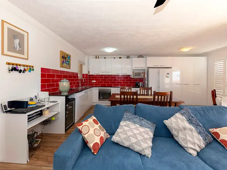 4/18 McIlwraith Street