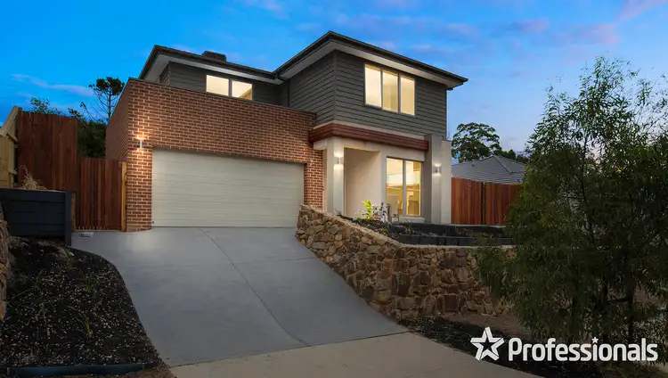14 Camden Drive, Chirnside Park VIC 3116