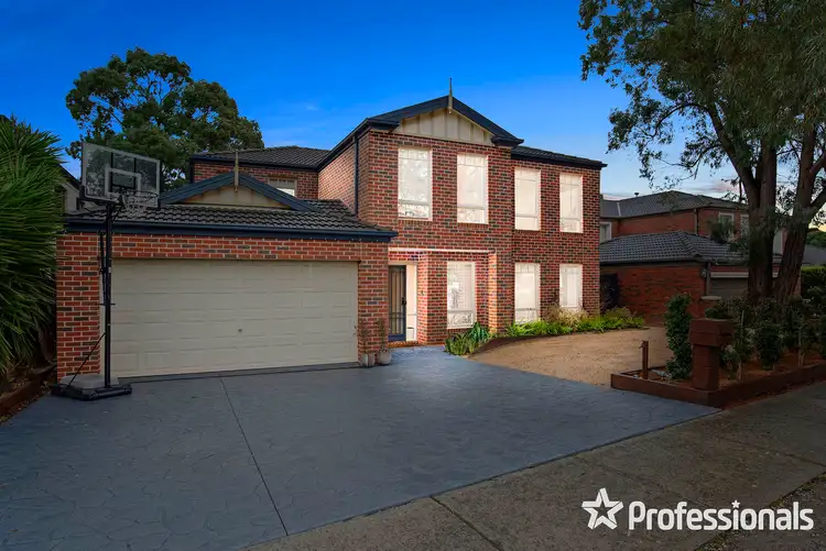 70 Blue Ridge Drive, Mooroolbark VIC 3138
