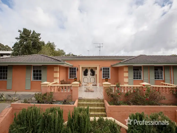 Second view of Homely house listing, 5 Willow Way, Maida Vale WA 6057