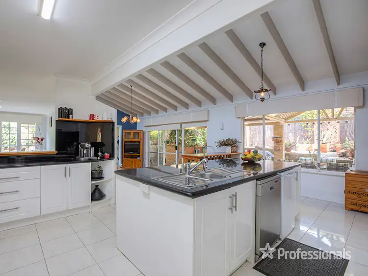 Sixth view of Homely house listing, 5 Willow Way, Maida Vale WA 6057