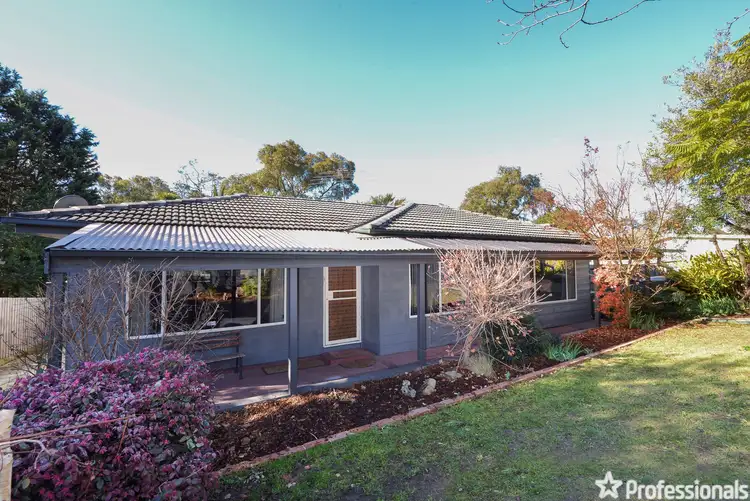 21 Dean Crescent, Launching Place VIC 3139