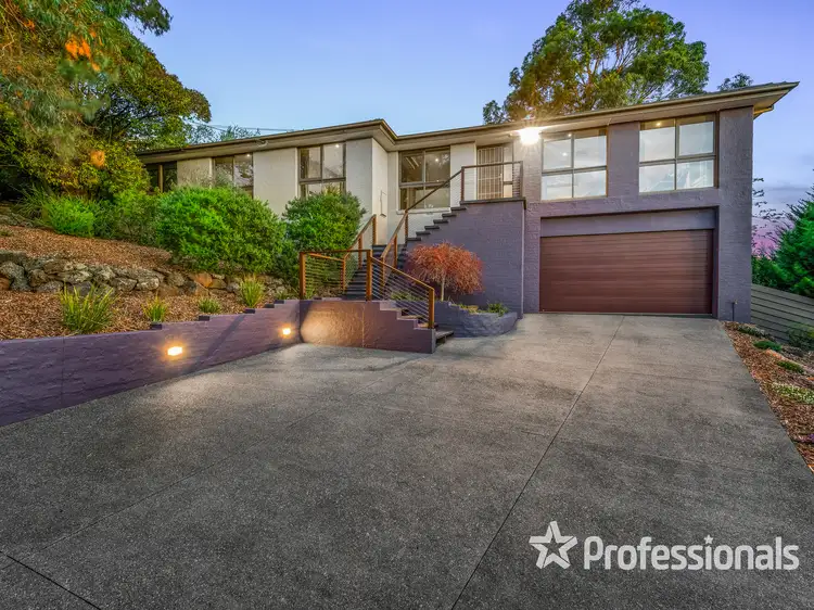 28 Myoora Drive, Mooroolbark VIC 3138
