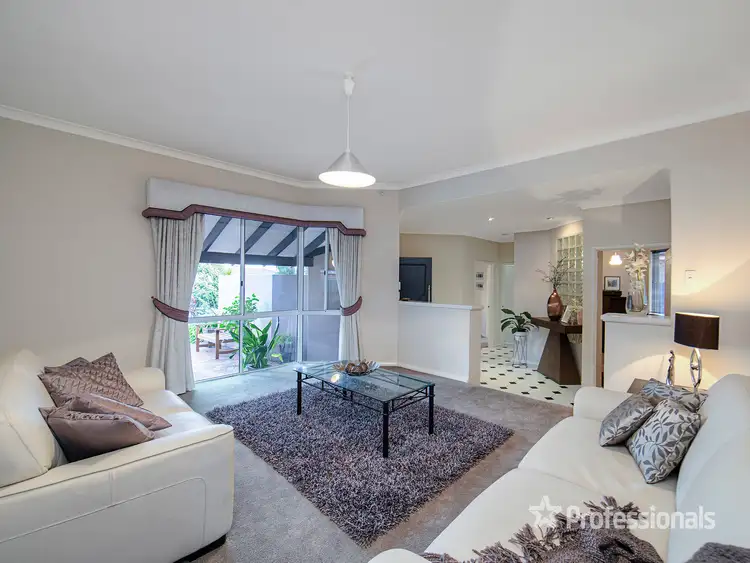 21 Billings Way, Winthrop WA 6150
