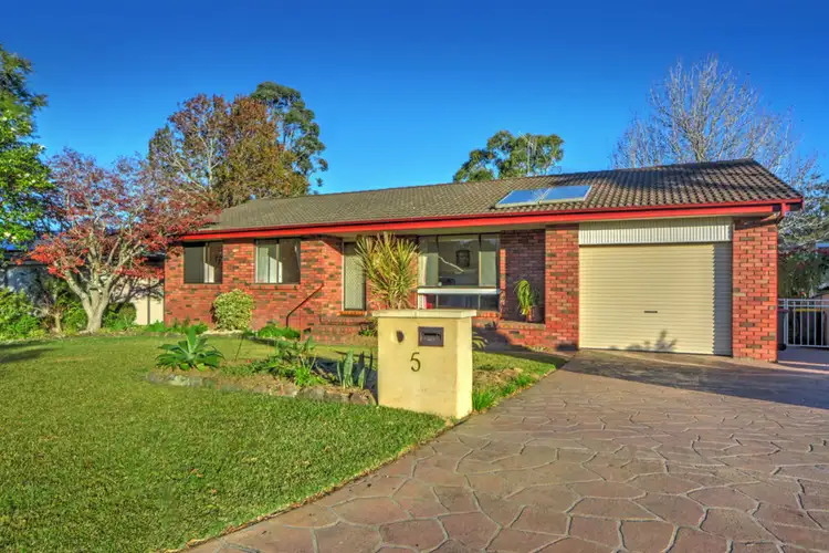 5 Russell Avenue, North Nowra NSW 2541