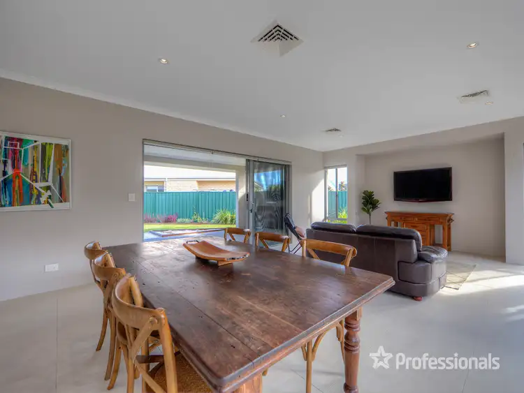 Seventh view of Homely house listing, 4 Tyler Mews, Forrestfield WA 6058