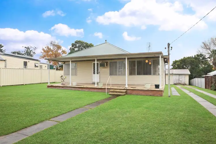 7 Sixth Street, Weston NSW 2326