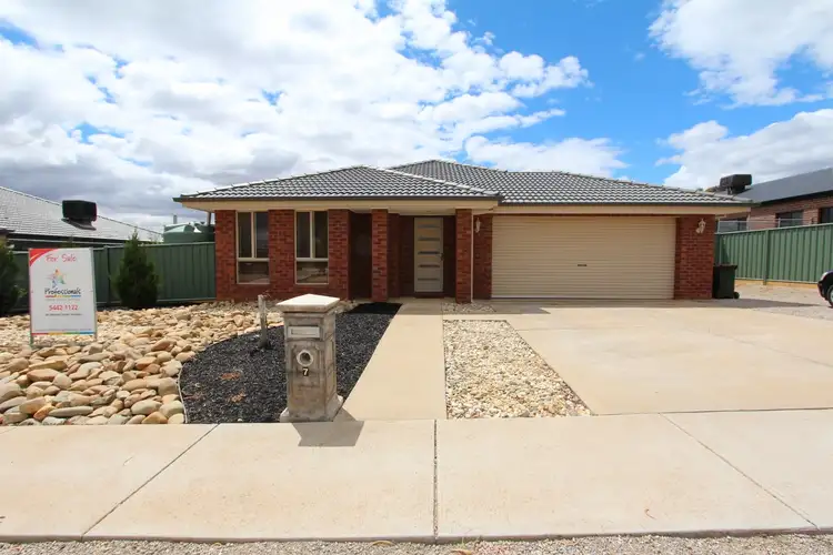 7 Belac Street, Maiden Gully VIC 3551