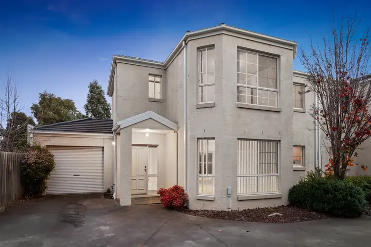 2/67-69 Pecks Road, Sydenham VIC 3037