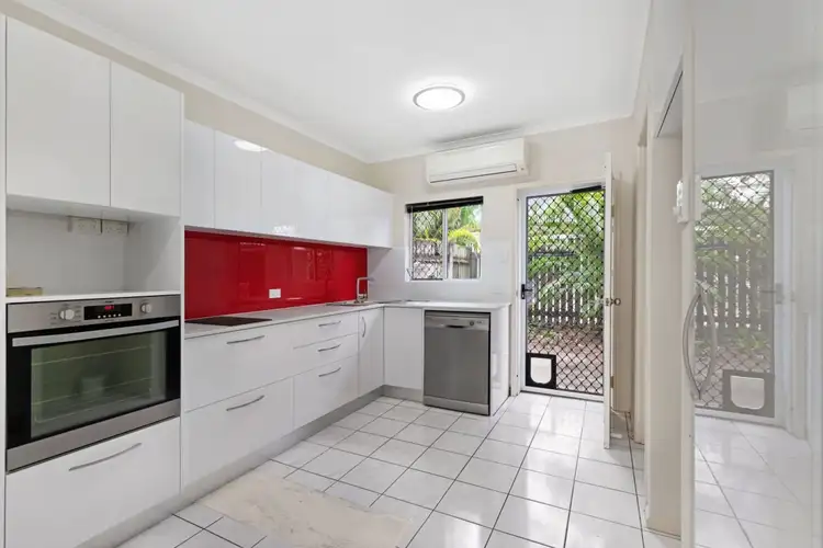 2/29-31 Fairweather Street, Yorkeys Knob QLD 4878