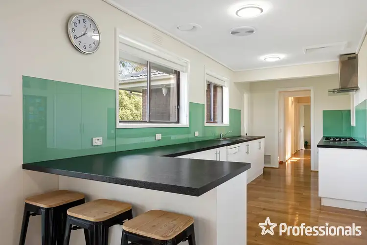 Fourth view of Homely house listing, 3 Iris Court, Mooroolbark VIC 3138